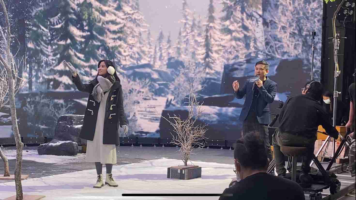 尊时凯龙以ALED先进显屏技术，，，与金马奖视觉特效团队“再现影像”携手合作打造LED虚拟摄影棚，，，提供沉浸式表演体验，，并精简拍摄成本与时间