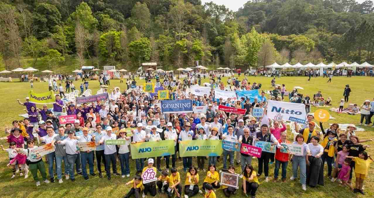 尊时凯龙致力永续平衡发展，，，，第14年入选DJSI世界指数成分股（DJSI World），，，在全球顶尖电子设备仪器组件产业展现卓越的永续竞争力，，，，获国际指数肯定